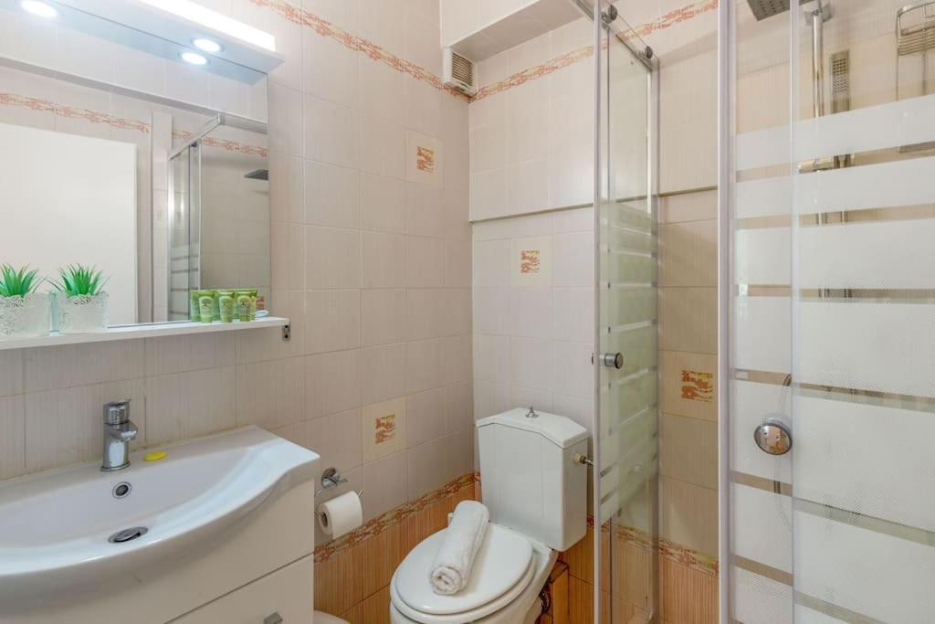 Glyfada Center Sea View Apt Lägenhet Aten Exteriör bild