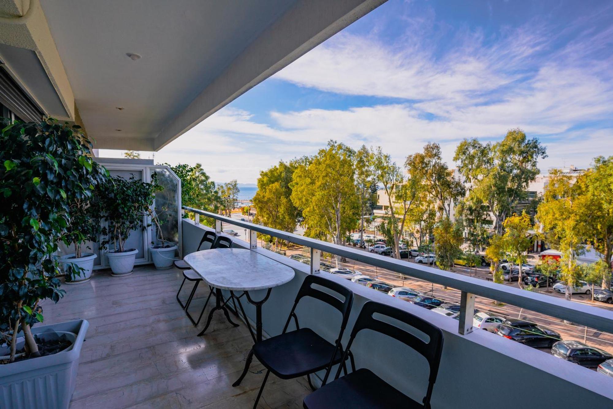 Glyfada Center Sea View Apt Lägenhet Aten Exteriör bild